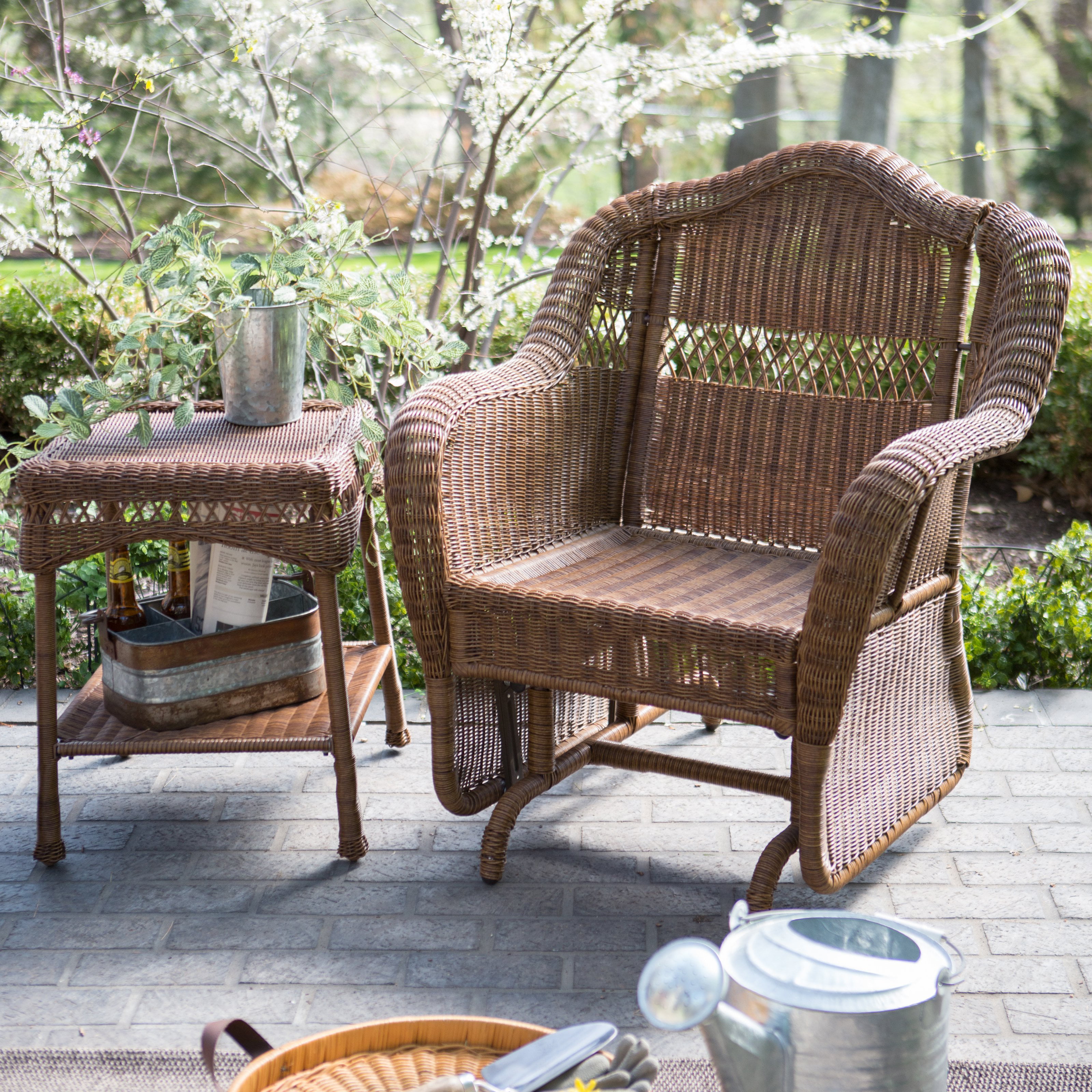 Resin Wicker Outdoor Glider Chair, Outdoor Wicker Gliders And Rockers