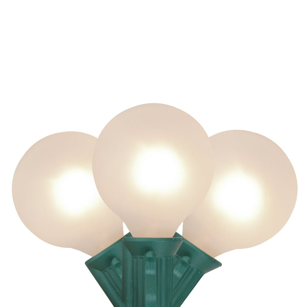 Northlight 10ct Frosted G40 Globe Christmas Light Set White 9' Green
