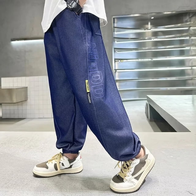 Pantalones de primavera y verano para niños, jeans para niños de colores claros, pantalones casuales de calle fritos para niños de tamaño pequeño y mediano, de moda