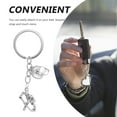 thumbnail image 3 of Llavero deportivo con diseño de jugador, ideal como adorno colgante para mochila, bolso, cartera o bolso., 3 of 6