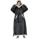 thumbnail image 4 of Manta portátil con capucha Bedsure Sherpa para mujeres y hombres, 4 of 8