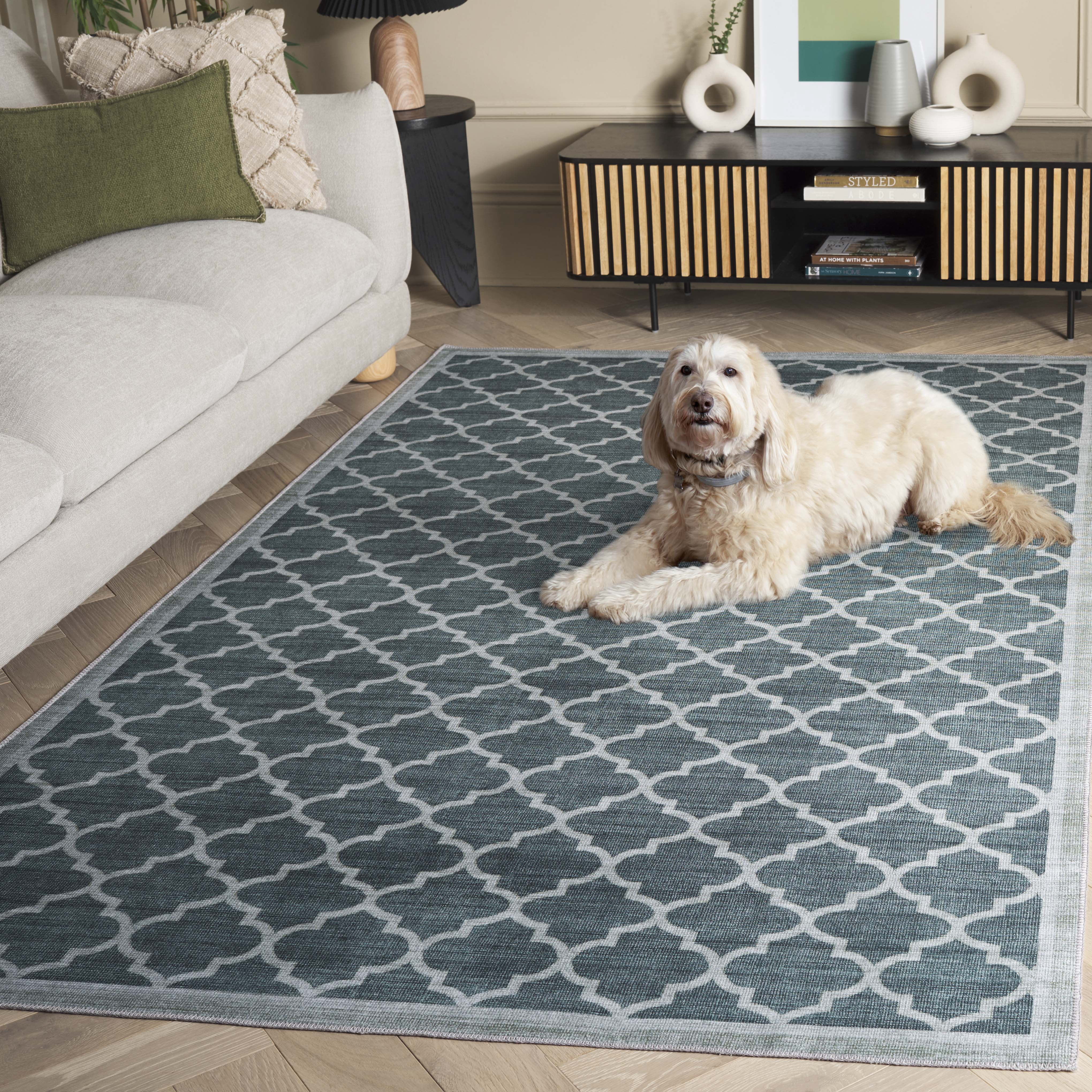 SAFAVIEH Arizona Shevon Trellis Polyester Machine Washable Area Rug, Green, 5' x 8'