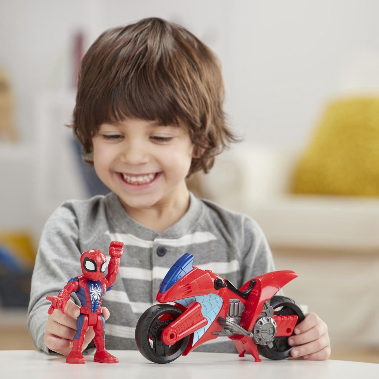 Playskool Heroes Marvel Super Hero Adventures - Moto arachnéenne de Spider-Man, figurine de 12,5 cm avec moto, pour enfants à partir de 3 ans