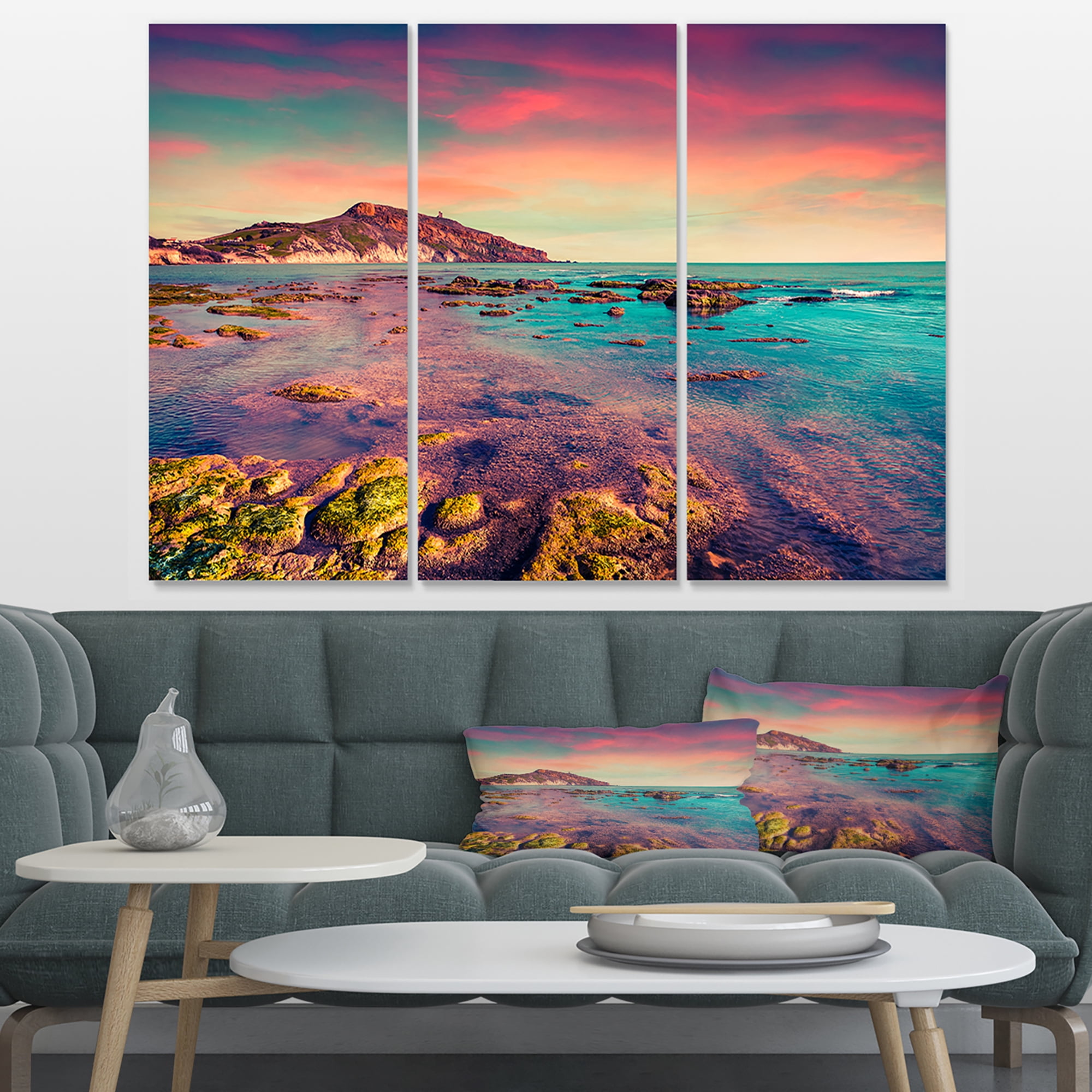 Designart 'Giallonardo Beach Colorful Sunset ' Seashore Photo Canvas Print