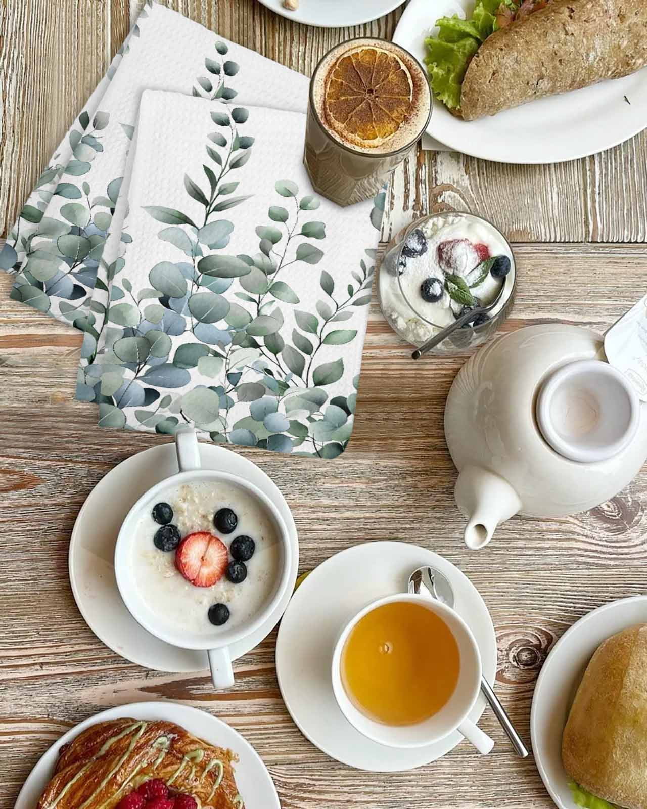 Green Eucalyptus Leaves Hand Towels Set, Waffle Weave Kitchen Towels 2 Pieces, Summer Botanical Watercolor Microfiber Hair Face Bath Tea Towel Absorbent Quick Drying Cleaning Dish Cloths 15.7"x23.6"