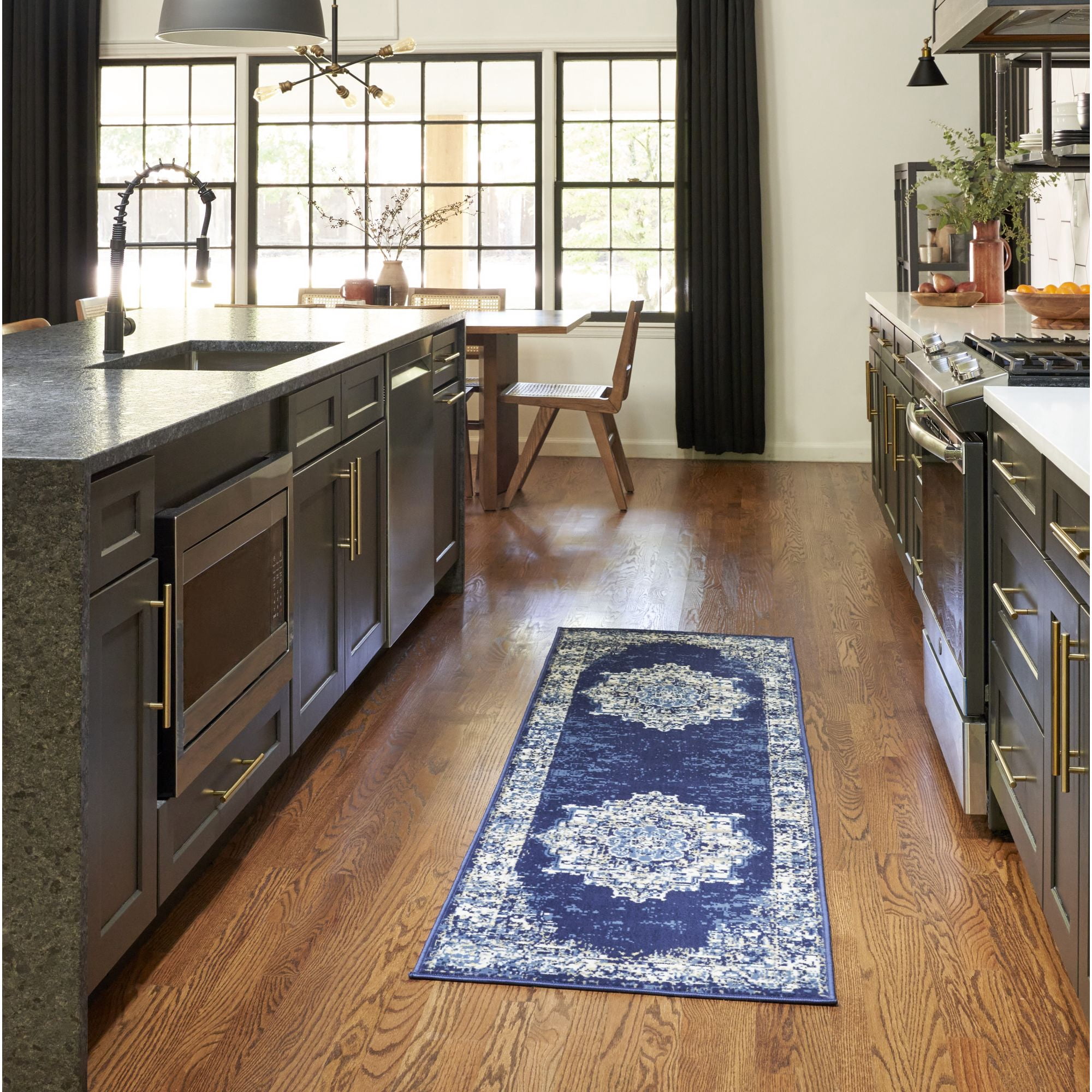 Nourison Grafix GRF14 Navy/White/Tan Indoor Area Rug - 2'3" x 7'6"