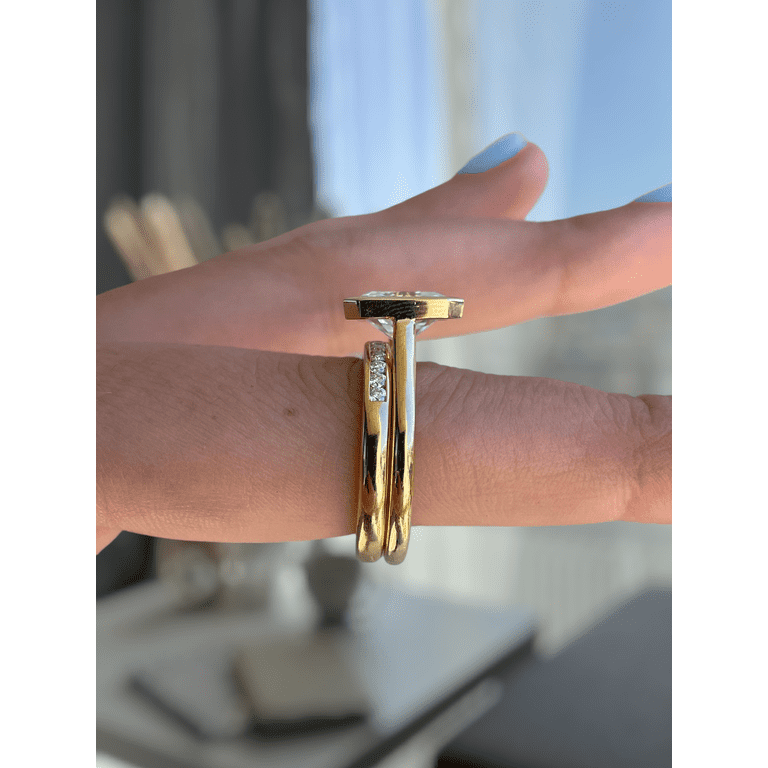 ESTE ORIGIN 0.21Ct Moissanite Channel Wedding Ring in Solid Gold