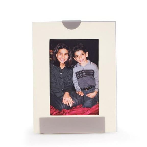 Bey-Berk International D119 4 x 6 in. Silver Plated with Pearl Finish Picture Frame
