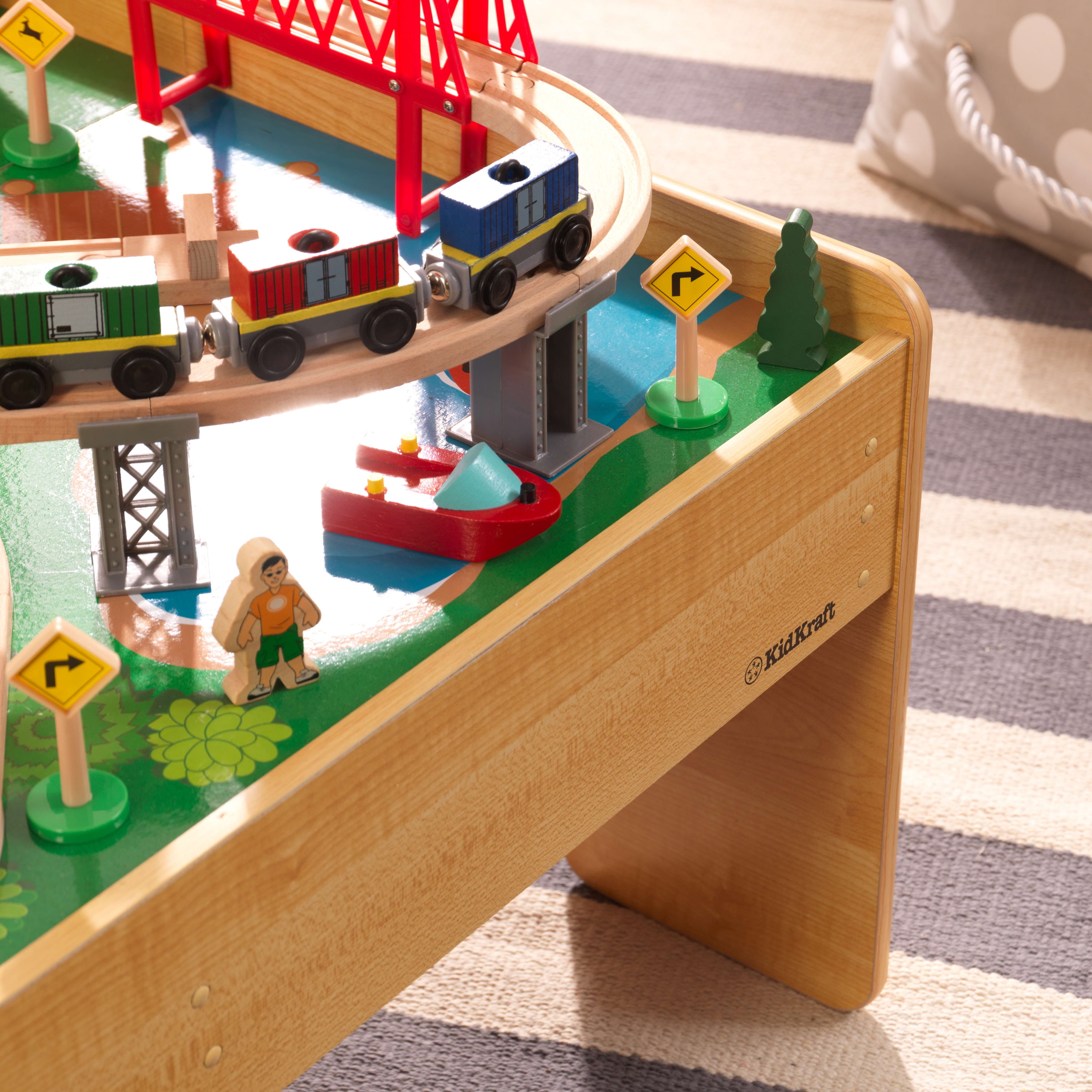 Kidkraft adventure town railway clearance train set and table