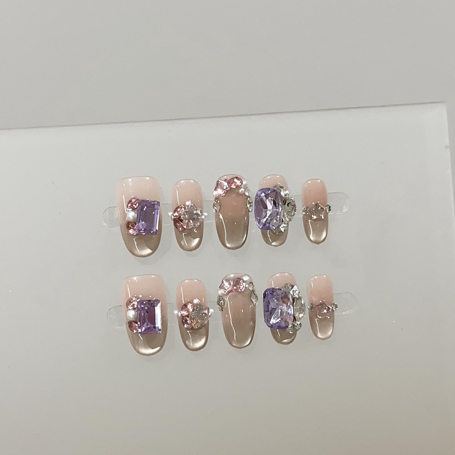 Purely handmade wearing nail, high-end pink blush nail, champagne short nail art piece, white light luxury fake nail patch