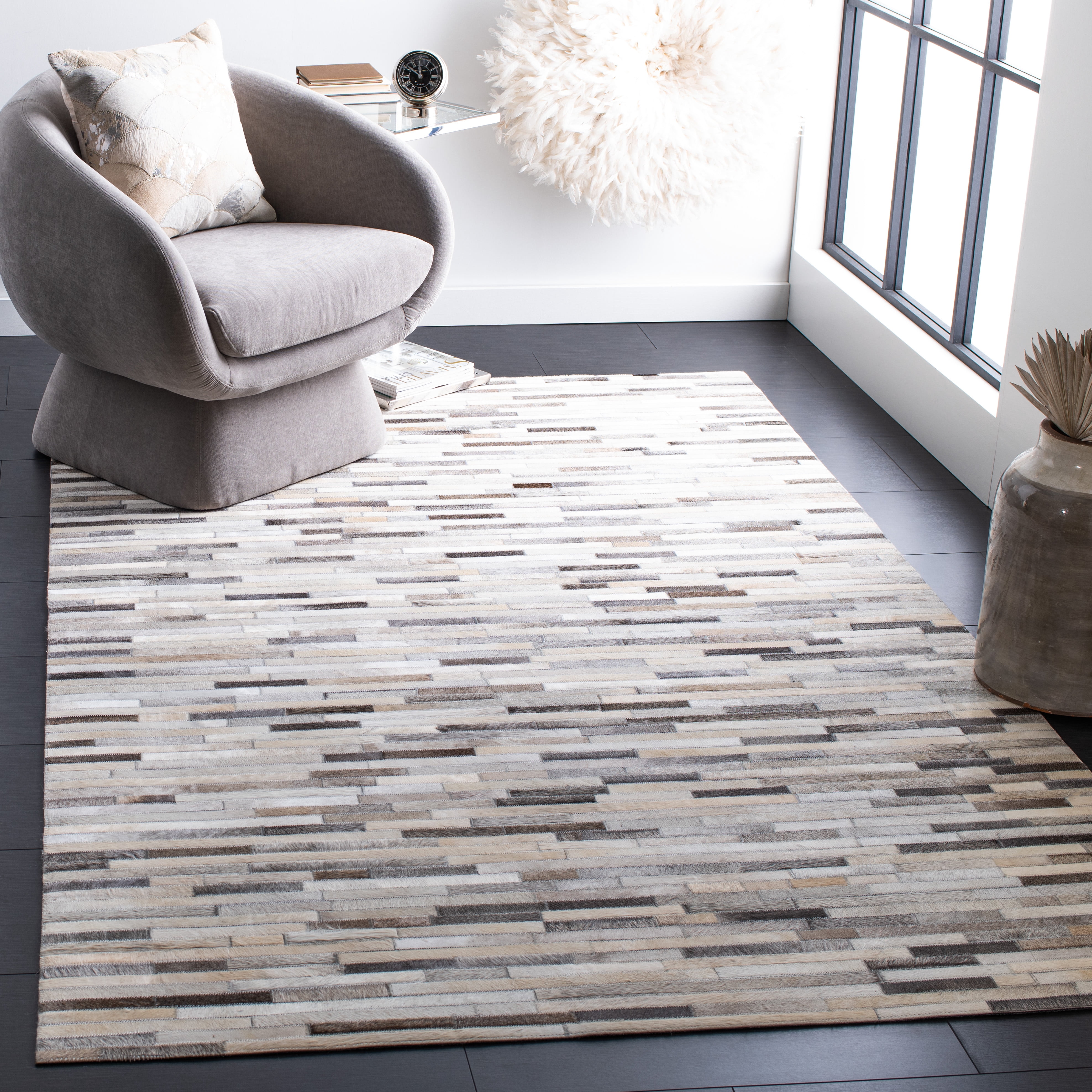 SAFAVIEH Studio Leather Kenyon Striped Area Rug, Ivory/Grey, 4' x 6'