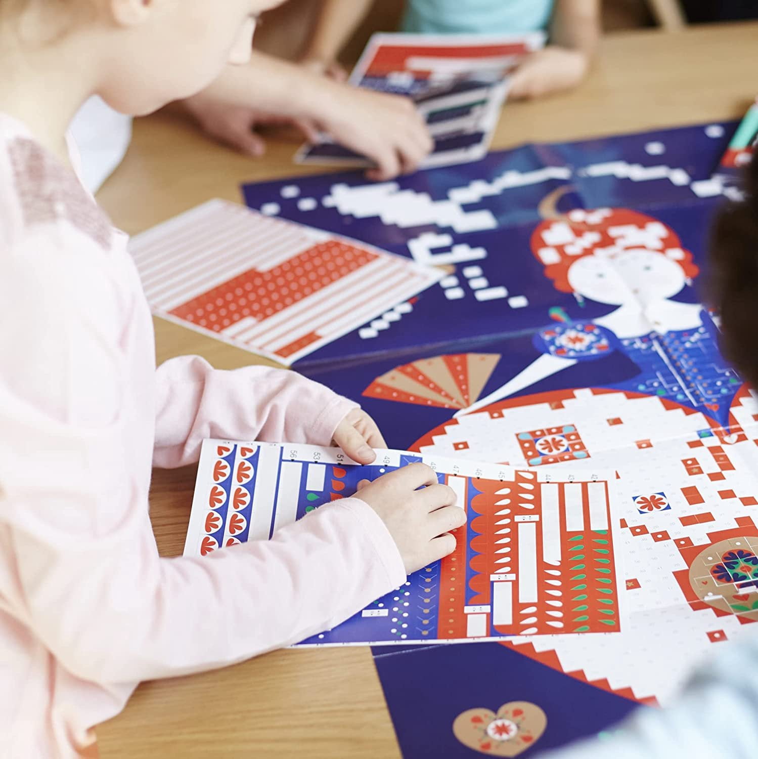 POPPIK Stickers Art Activity for Kids and Family Book Fun Educational Poster Kit Sticker Book The Queen