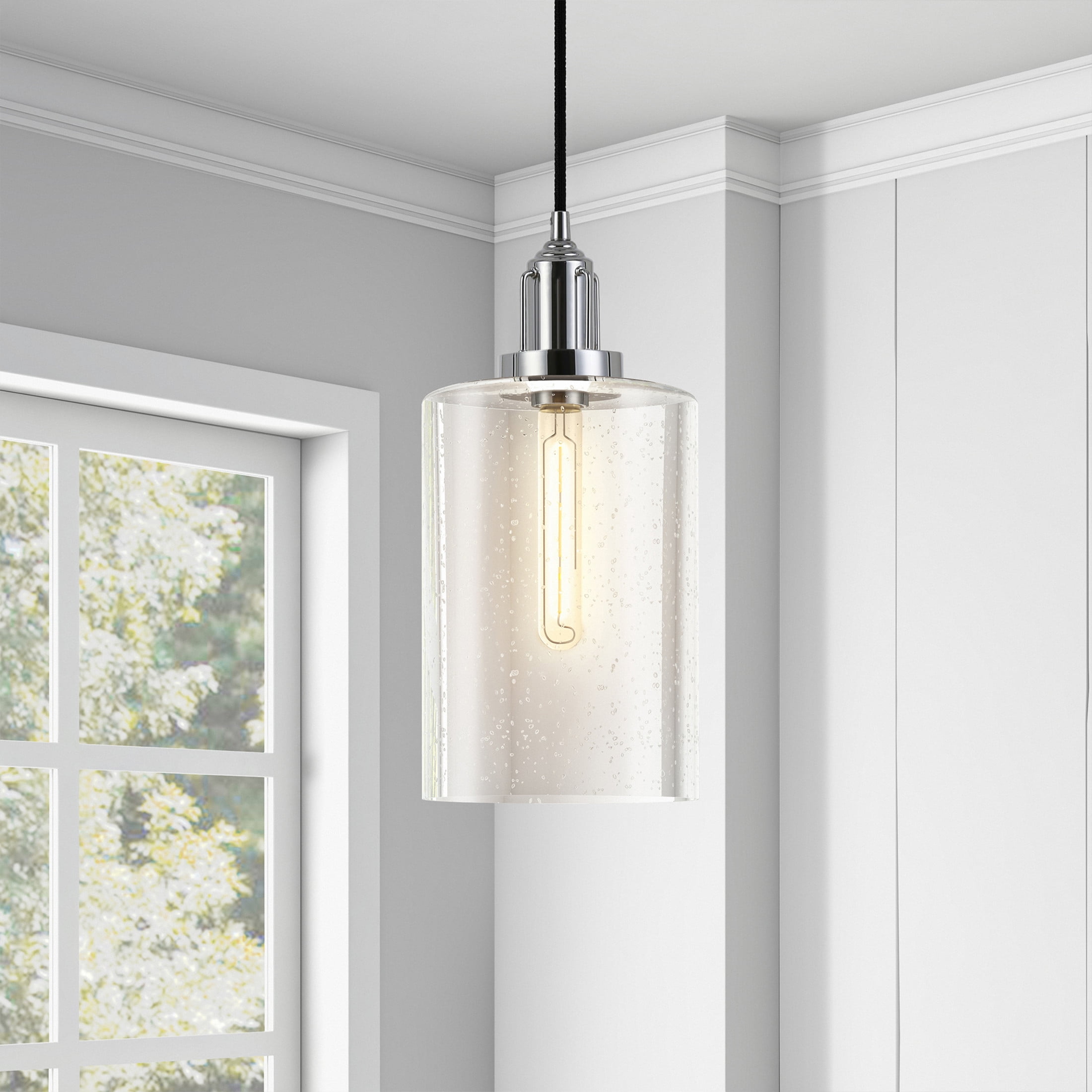 Evelyn&Zoe 7" Polished Nickel Metal/Glass Pendant