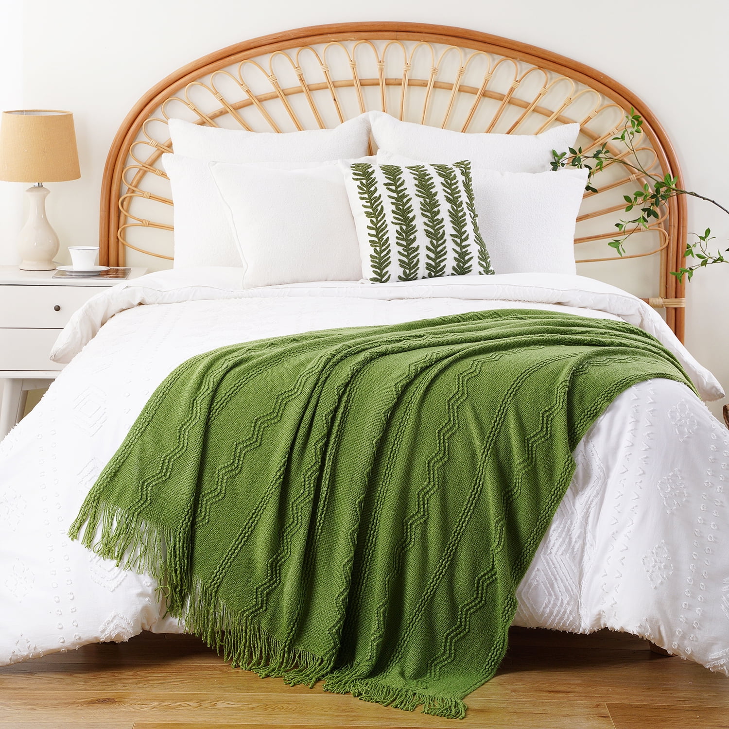 Battilo Green Throw Blankets,Lightweight Textured Knit Blanket with Tassels,Spring Throws,50"x60"
