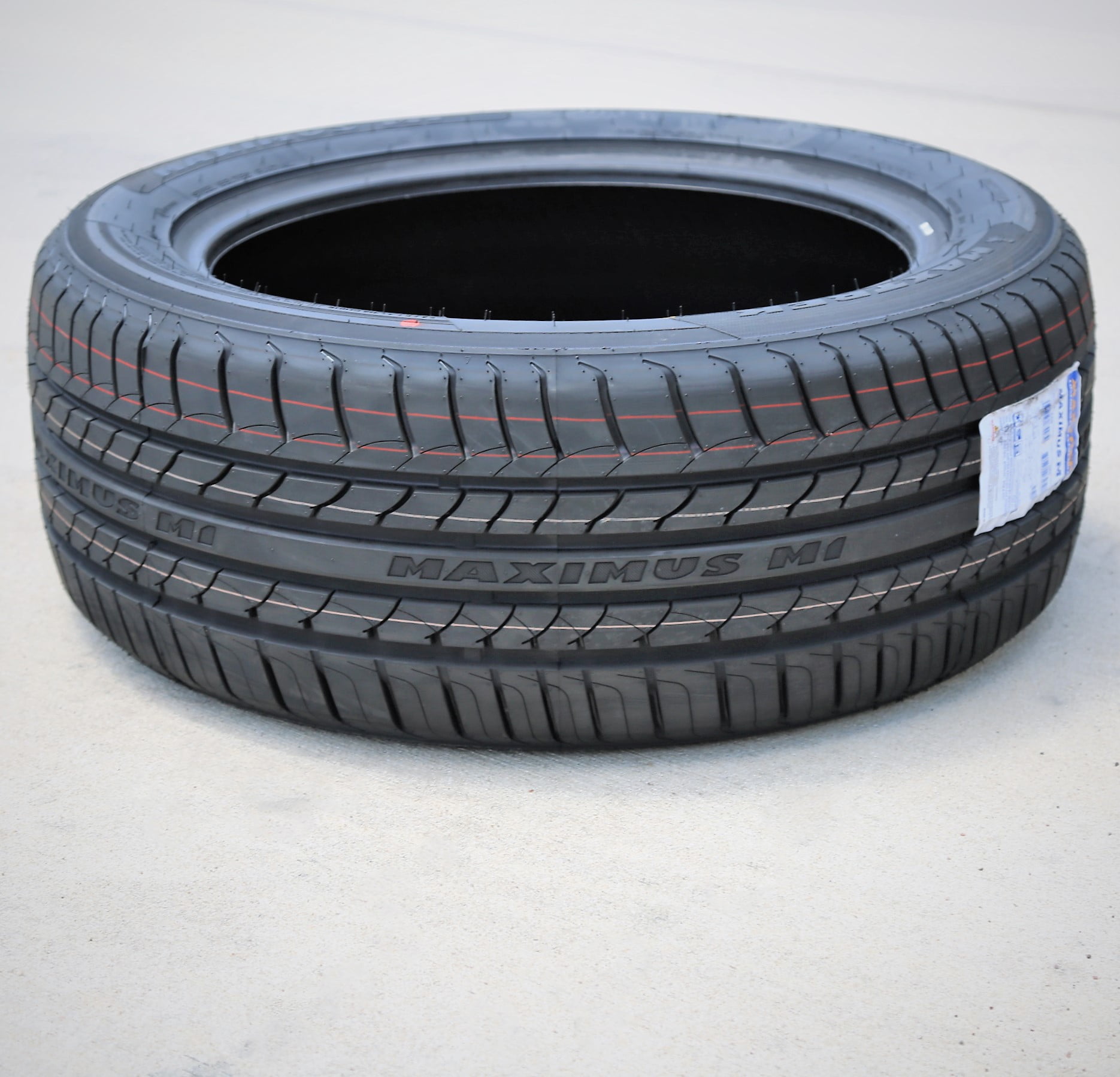 タイヤ・ホイール F176 - MAXTREK MAXIMUS M1 245/40ZR19 MAXTREK 245/40R19 マックストレック MAXIMUS M1 タイヤ サマー