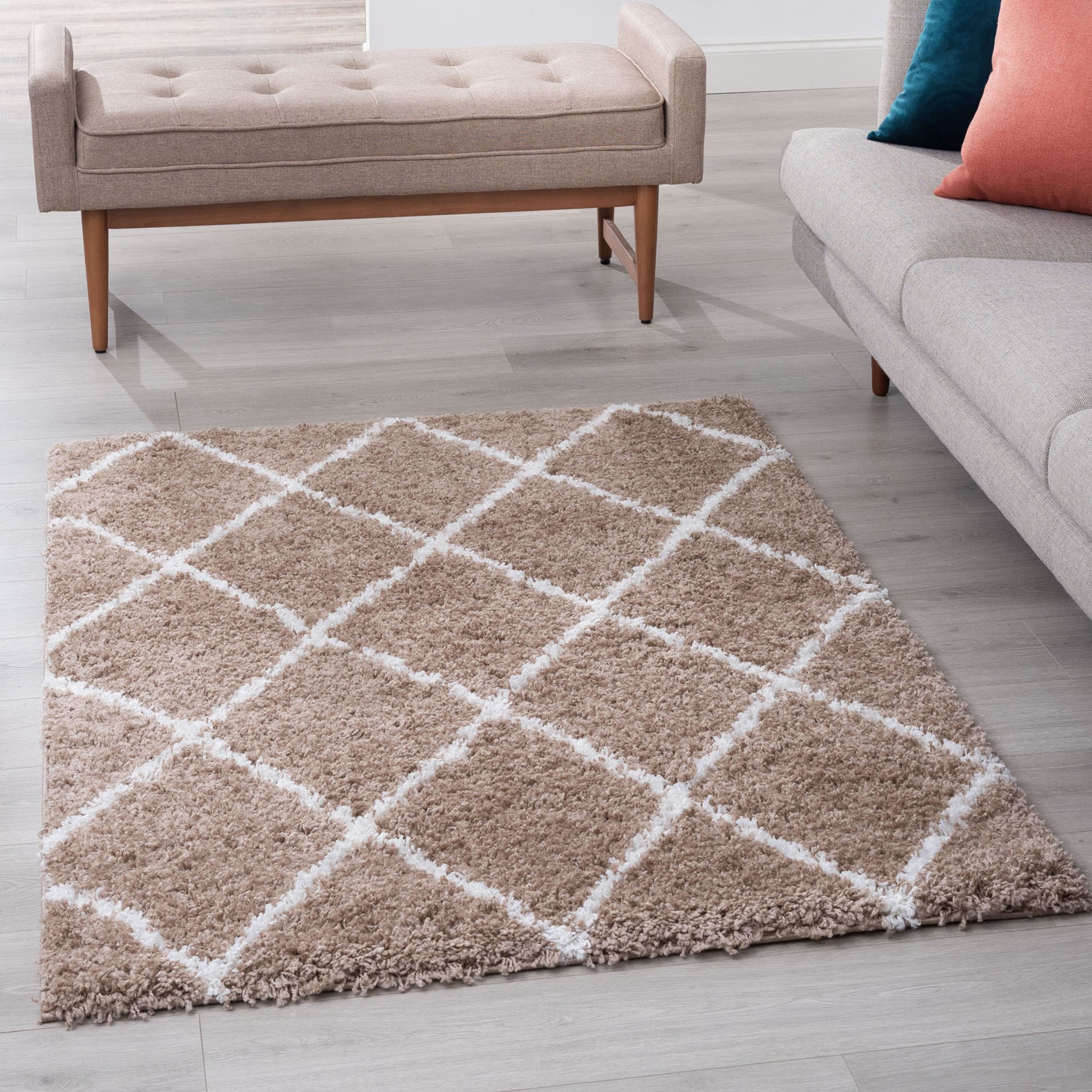 Contemporary 4x6 Area Rug Shag Thick (4' x 5'3'') Diamond Tan, White Indoor Rectangle Easy to Clean