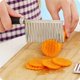 thumbnail image 2 of Cortador de patatas fritas, accesorios de cocina de acero inoxidable, cuchillo ondulado, cuchilla dentada, cortador de zanahorias, herramientas para verduras brillar Electrónica, 2 of 5
