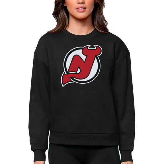 Women's Antigua Black New Jersey Devils Primary Logo Team Logo Victory Crewneck Pullover Sweatshirt