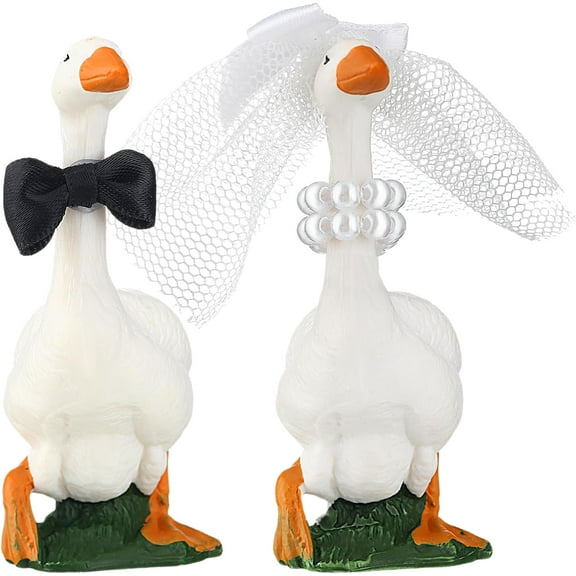 Goose Couple Wedding Cake Topper Handmade Goose Figurines Animals Figures Decoration for Wedding Cake Ornament, Bride & Groom Engagement Anniversary, Funny Couple Statue Desk Decoration