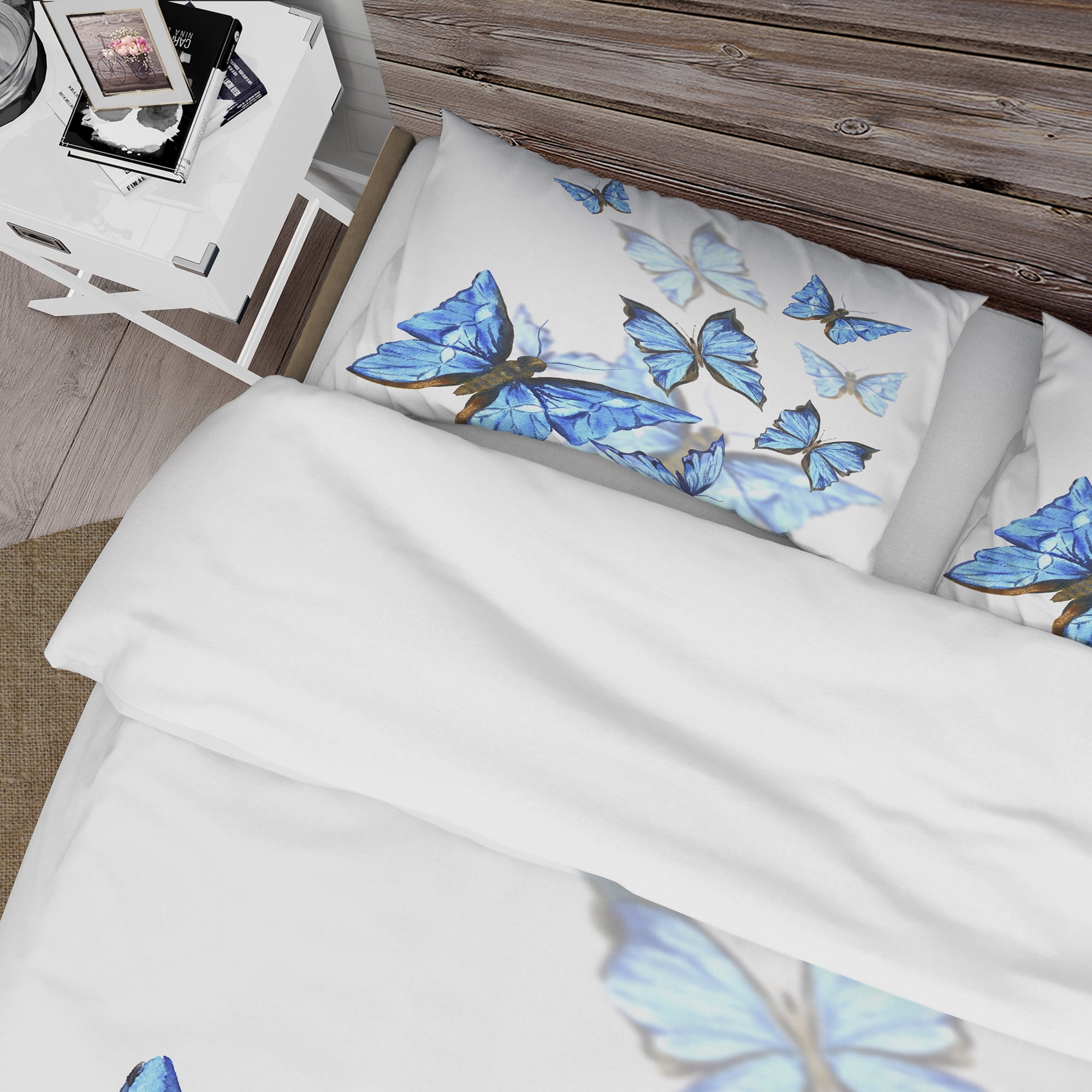 Designart 'Watercolor Butterflies on White' Cabin & Lodge Duvet Cover Set
