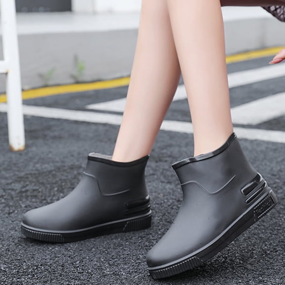 NOKIO Women's Ru𝖻𝖻er Rain B𝗈𝗈𝑡𝑠 Comfortable Wide Calf Rain Shoes Wate𝗋proof S𝗅ip On Fishing Shoes Ankle Che𝗅sea Work Booties Fashion So𝗅id Color Footwear for Ladies