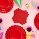 thumbnail image 3 of 168 piezas de platos y servilletas de papel rojo, suministros de fiesta rojos incluyen platos con volados, servilletas, vasos, tenedores, cuchillos, cubiertos desechables de plástico para boda, 3 of 4