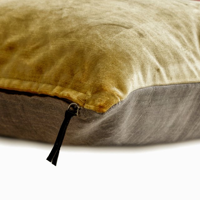 Decorative Gold 12"x12" (30x30 cm) Throw Pillow Covers, Velvet Double Side, Top Zipper Leather Puller Throw Pillows For Sofa, Solid Color Pattern Modern Style - Velvet Gold Jules