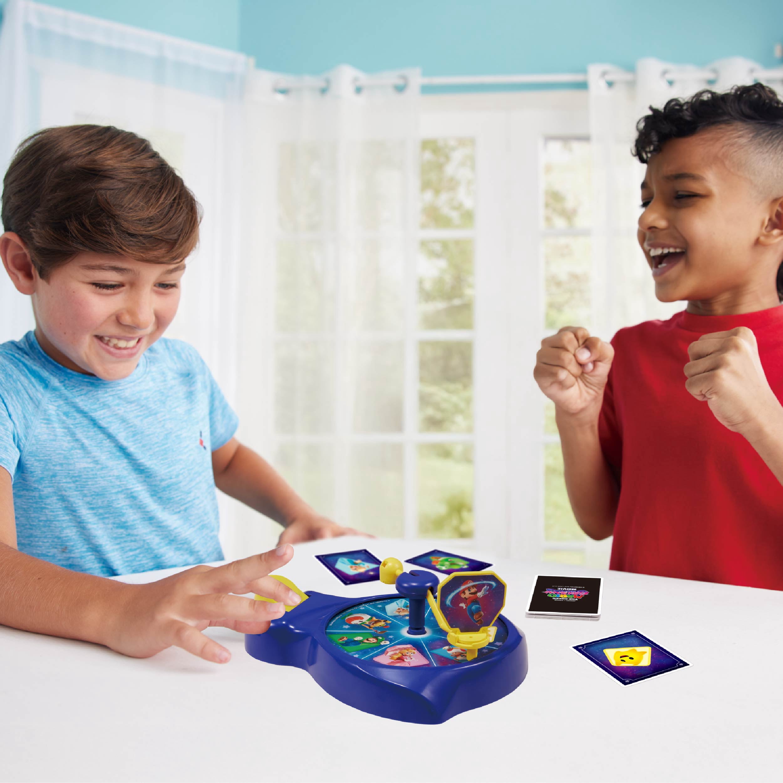 EPOCH Games Super Mario Spin 'n Match Game
