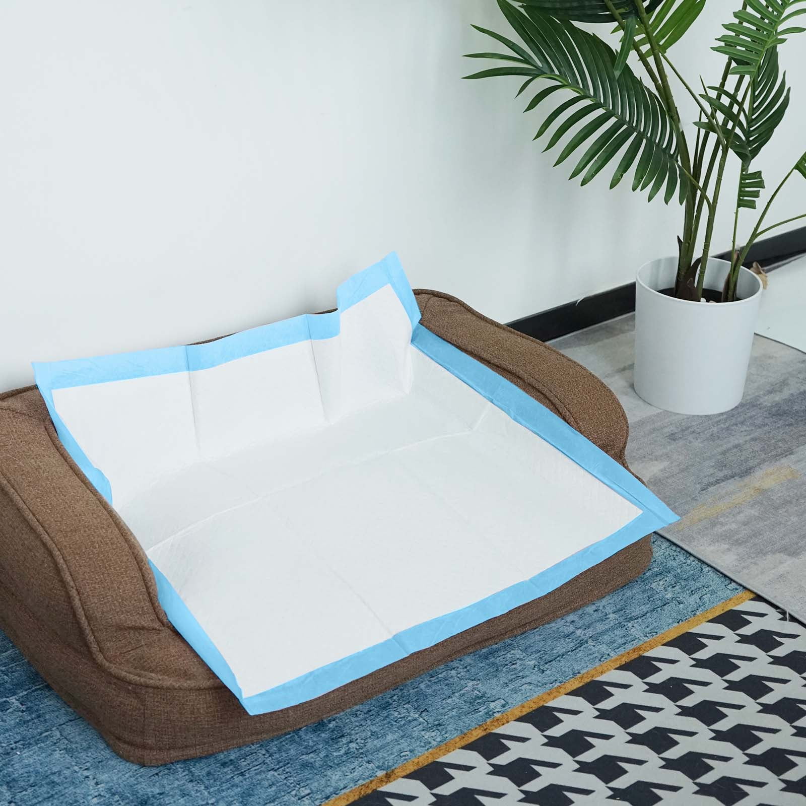 Petfamily Dog Training Pads Super-Absorbent 22 in x 23 in, 100 Count, for Medium to Large Size Dog