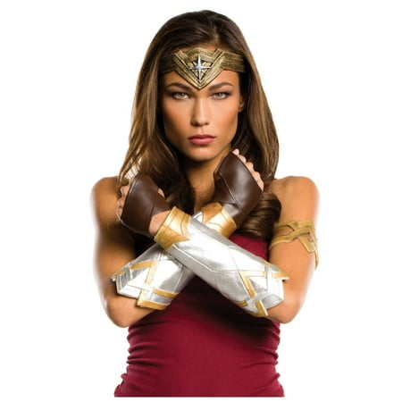 Justice League: Wonder Woman Deluxe Accessory Set