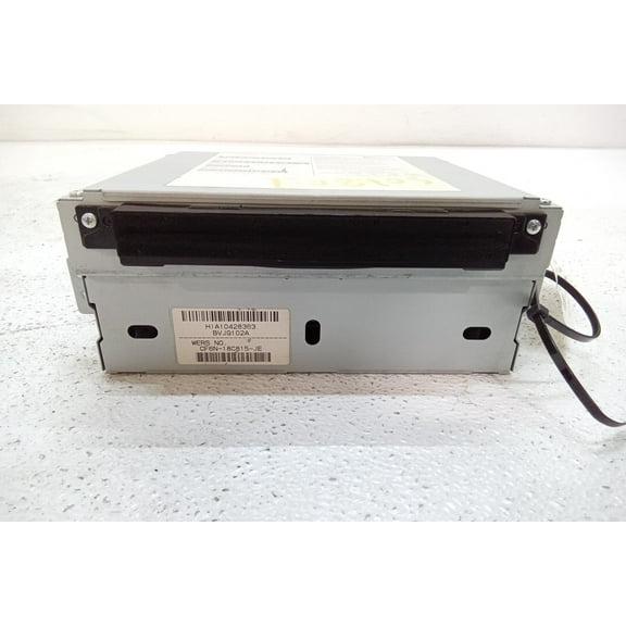 Pre-Owned 2013 Jaguar XJ Radio Receiver AM-FM w/ CD Player CF6N18C815JE OEM - Verify Specific Vehicle Fitment In Description - (Good)