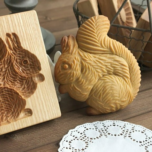DAMAI DIY Wooden Cute Cookie Mold, 3D Carved Wooden Cracke Cutter Embossing Molds, Wood Biscuit Molds Stamps for Baking Halloween Thanksgiving Christmas(Squirrel)