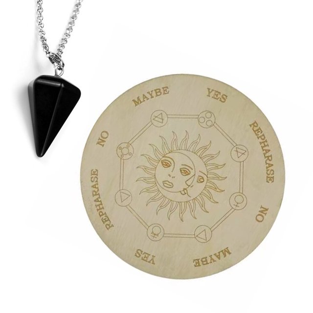 Planche de Pendule en Bois Rond avec Pendentif Collier Noir Décoration Maison