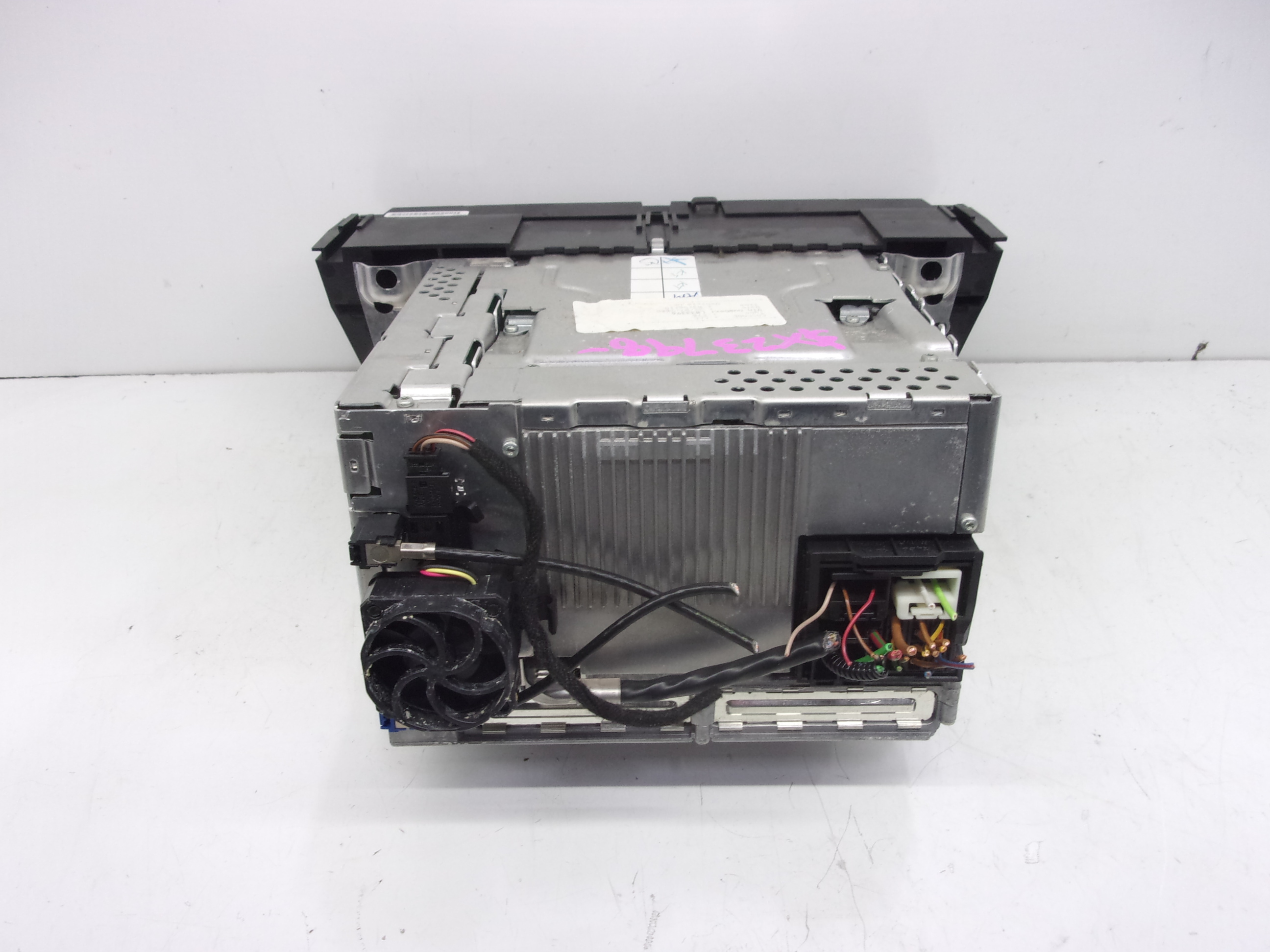 Pre-Owned 2007-2010 BMW X5 Radio Receiver CD Player ID 65839185543 