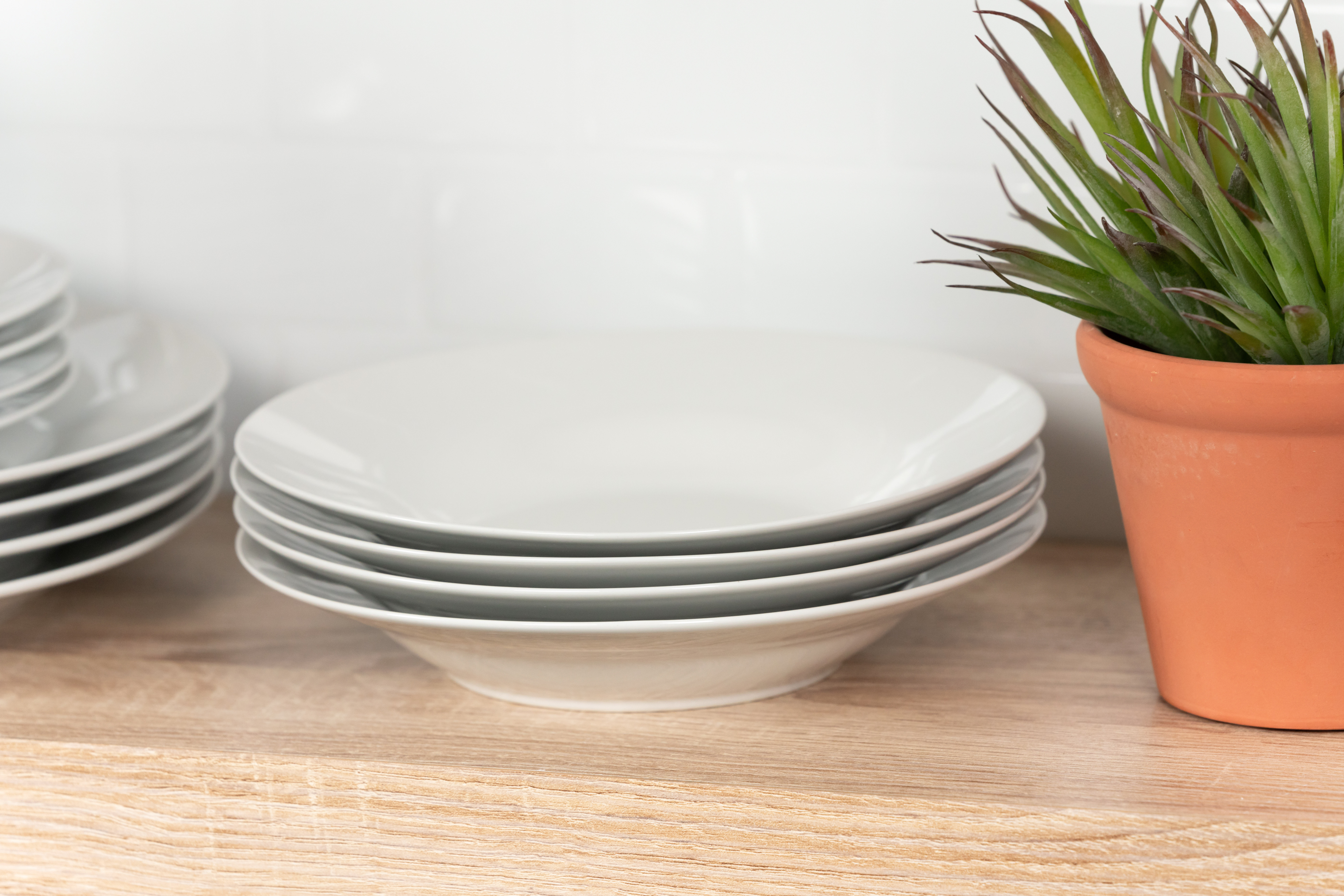 Ten Strawberry Street Simply White Dinnerware Set, 16-Piece photo 5