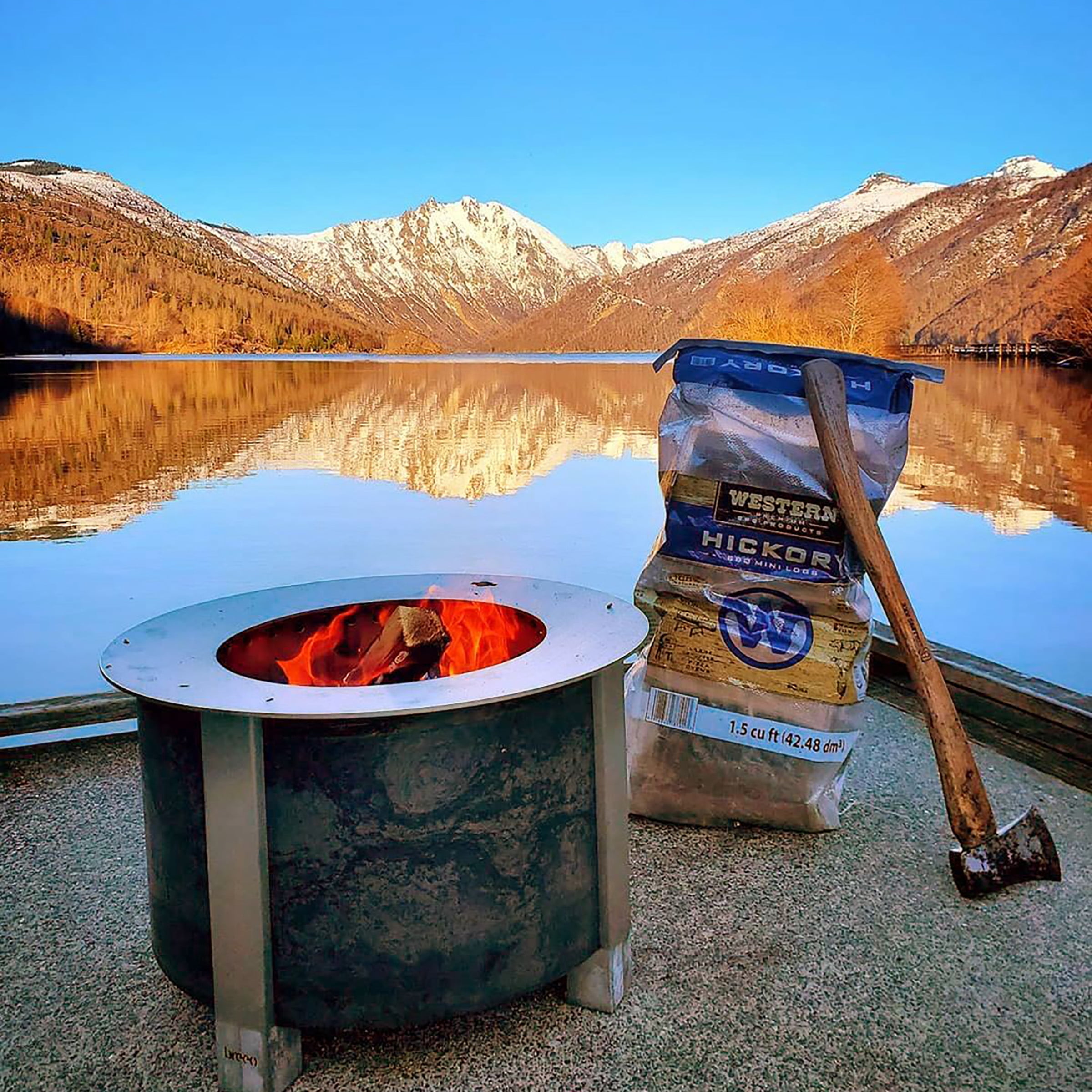 Western Premium BBQ Products 1.5 Cubic Feet Hickory BBQ Smoking Mini Logs