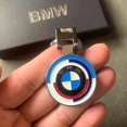 thumbnail image 5 of Llavero con logotipo de coche de cuero/metal 3D, accesorios para interiores de automóviles para BMW E46 E90 E60 F30 F10 X1 X2 X3 X5 X4 X6 X7 G30 G20, 5 of 5