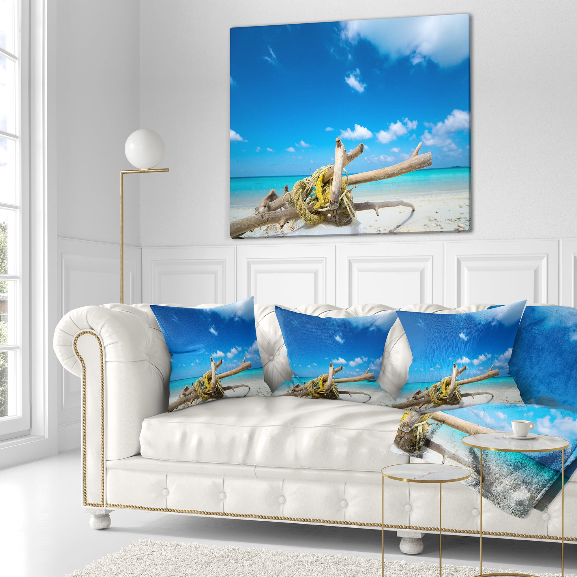 Designart Deadwood on White Sand Beach - Seashore Throw Pillow - 18x18