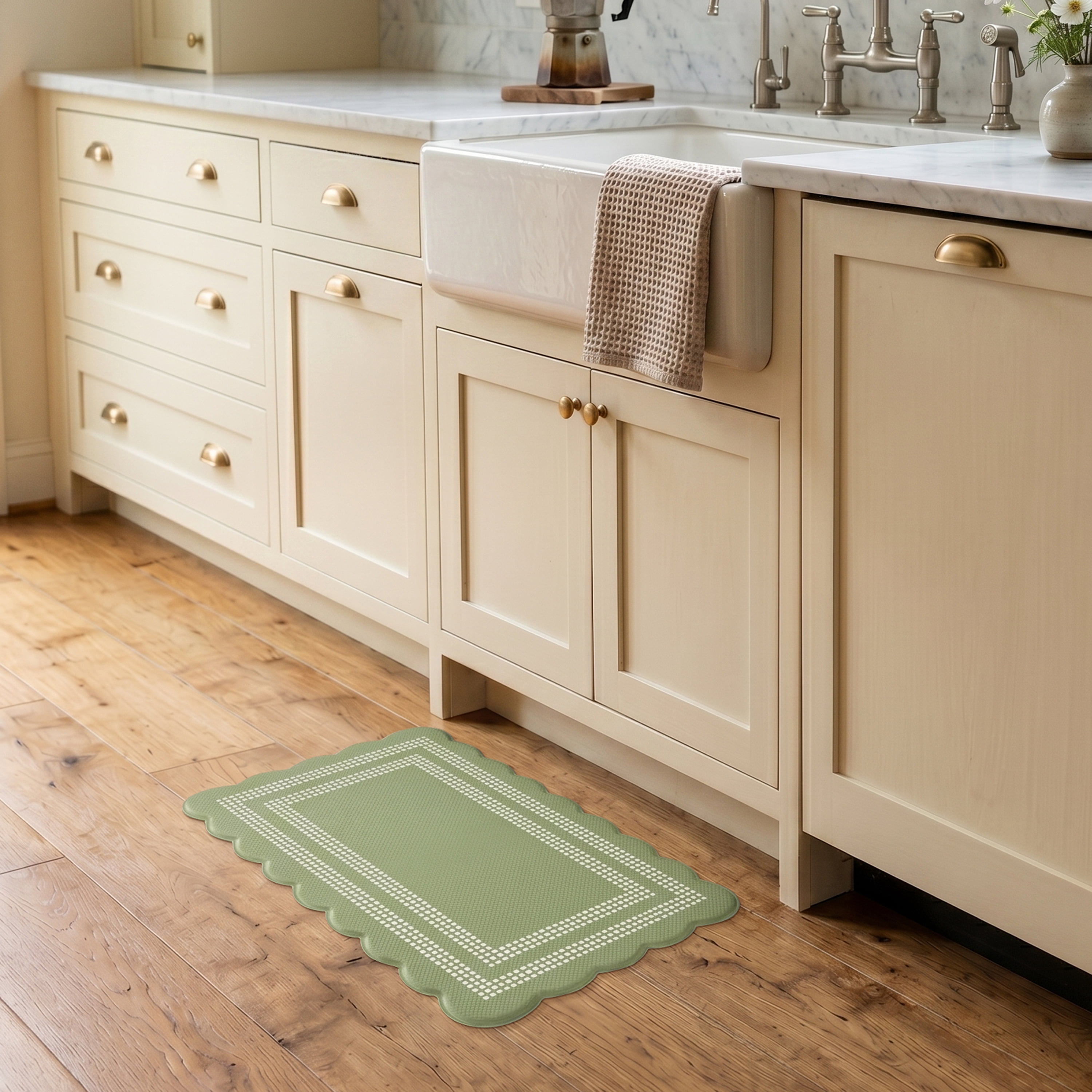 Scalloped Edge Anti-Fatigue Mat 18x30 - Remi - Sage/Ivory