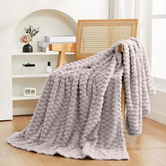 openpig Soft Fleece Throw Blanket for Couch & Bed - 3D Jacquard Decorative Blanket, Stylish Jacquard Throw Blanket, Super Soft and Cozy Warm Fuzzy Blanket All Seasons Suitable,39.3×27.5in