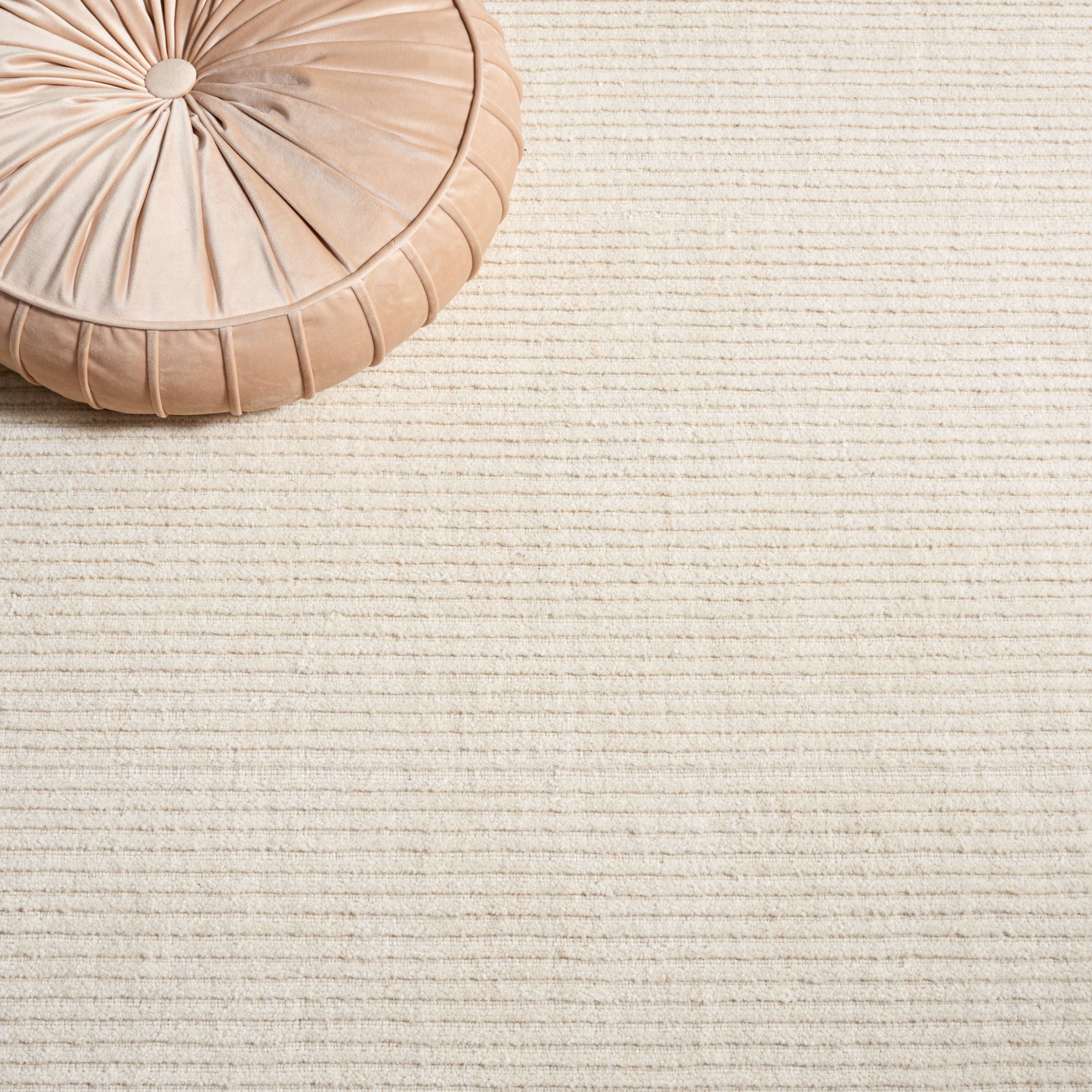 Safavieh Himalaya Hayden Solid Area Rug, Ivory, 5' x 8'