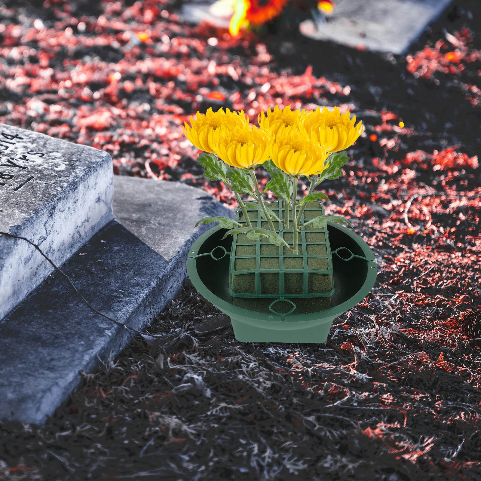 WRISTBIQUE 4Sets Green Cemetery Flower Holders for Gravesite with Foam Tray and Stable Headstone Saddle