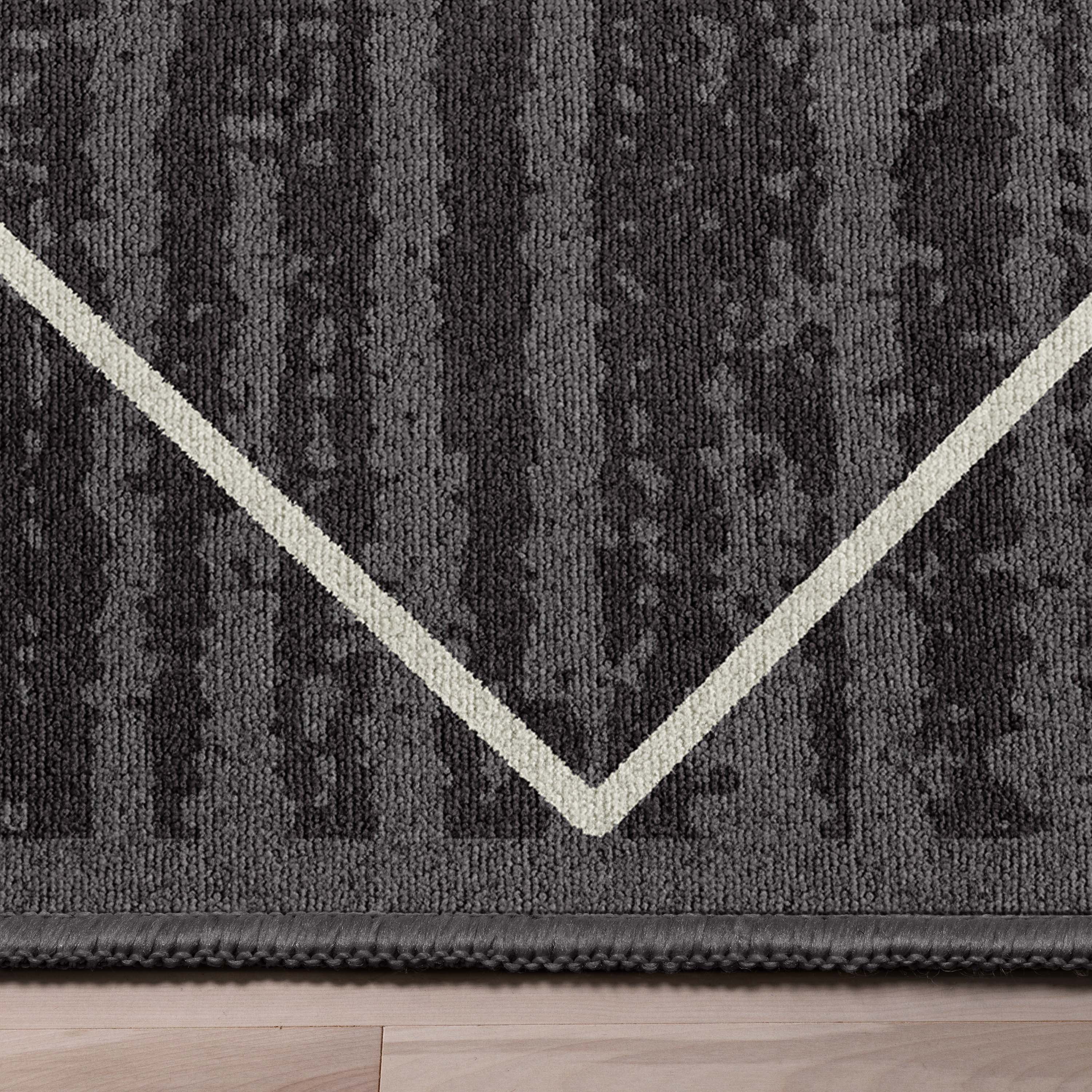Well Woven Kings Court Clover Modern Moroccan Dark Gray 5' x 7' Area Rug