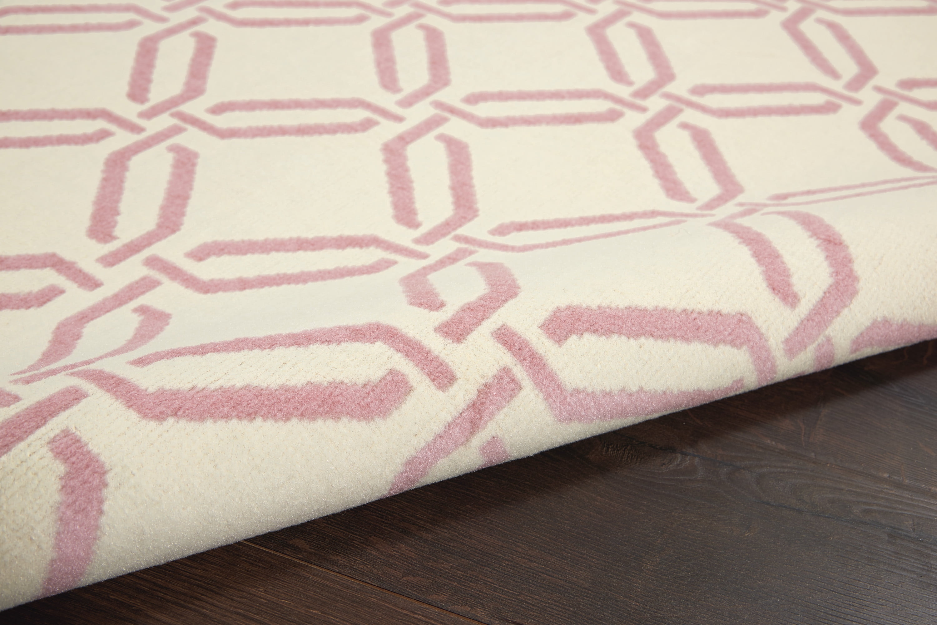Nourison Bliss Transitional Trellis Ivory/Pink 6' x 9' Area Rug, (6' x 9')