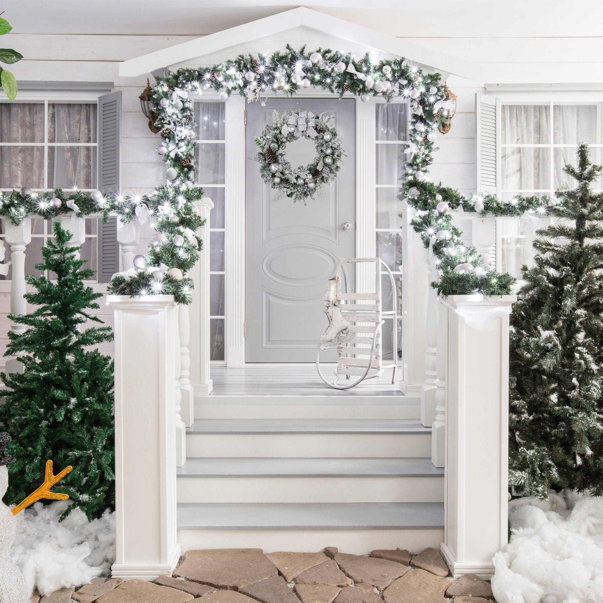 Northlight Glitter and Frosted Foliage Artificial Christmas Wreath with Bow 30-Inch Unlit - 30"