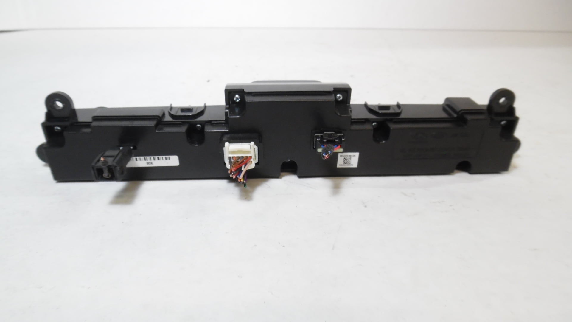 Pre-Owned 2020 2021 Kia Sportage Radio Media Control Panel 96540D9900WK OEM - Verify Specific Vehicle Fitment In Description - (Good)