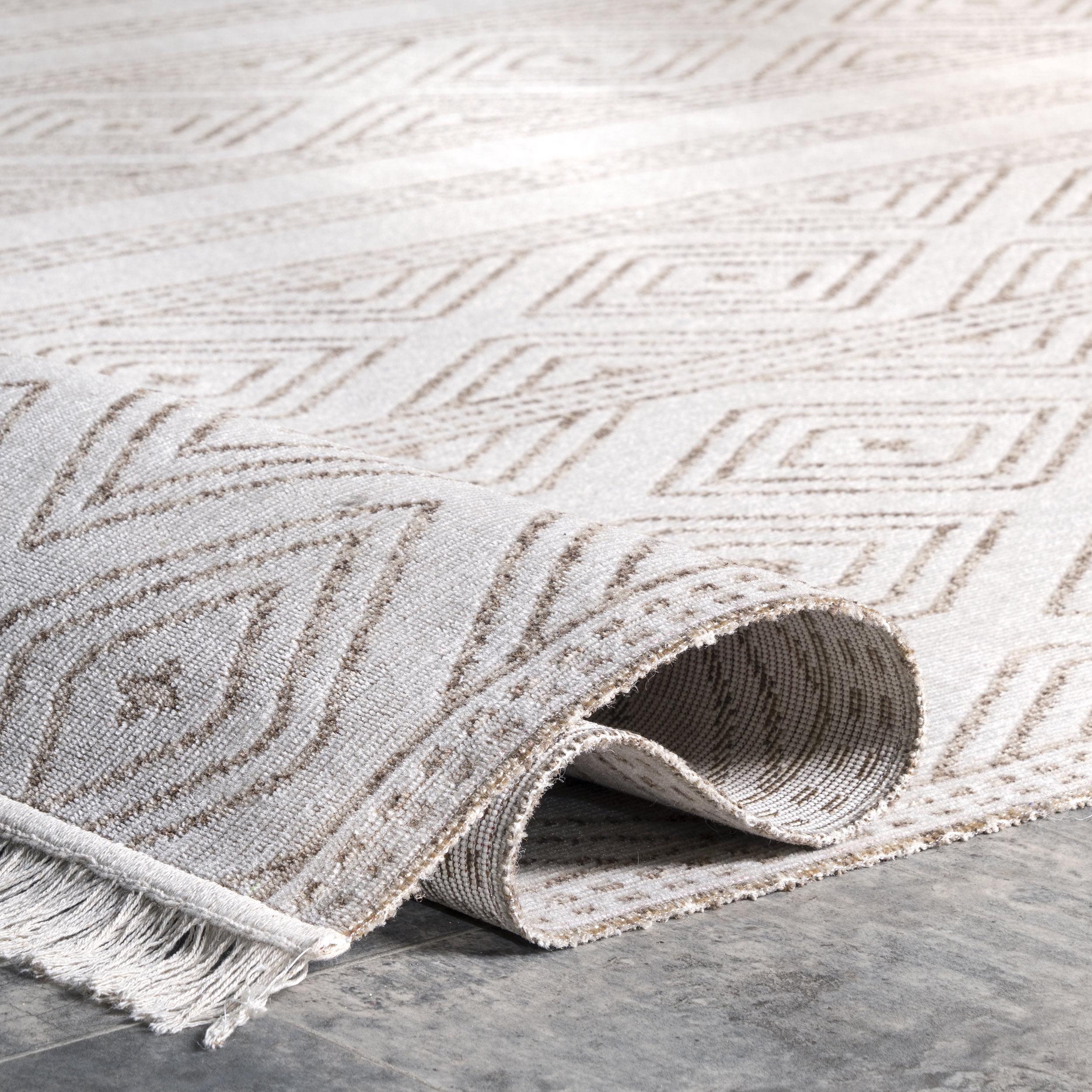 nuLOOM Indoor/Outdoor Striped Miriam 2' 6" x 8' Runner Area Rug, Beige