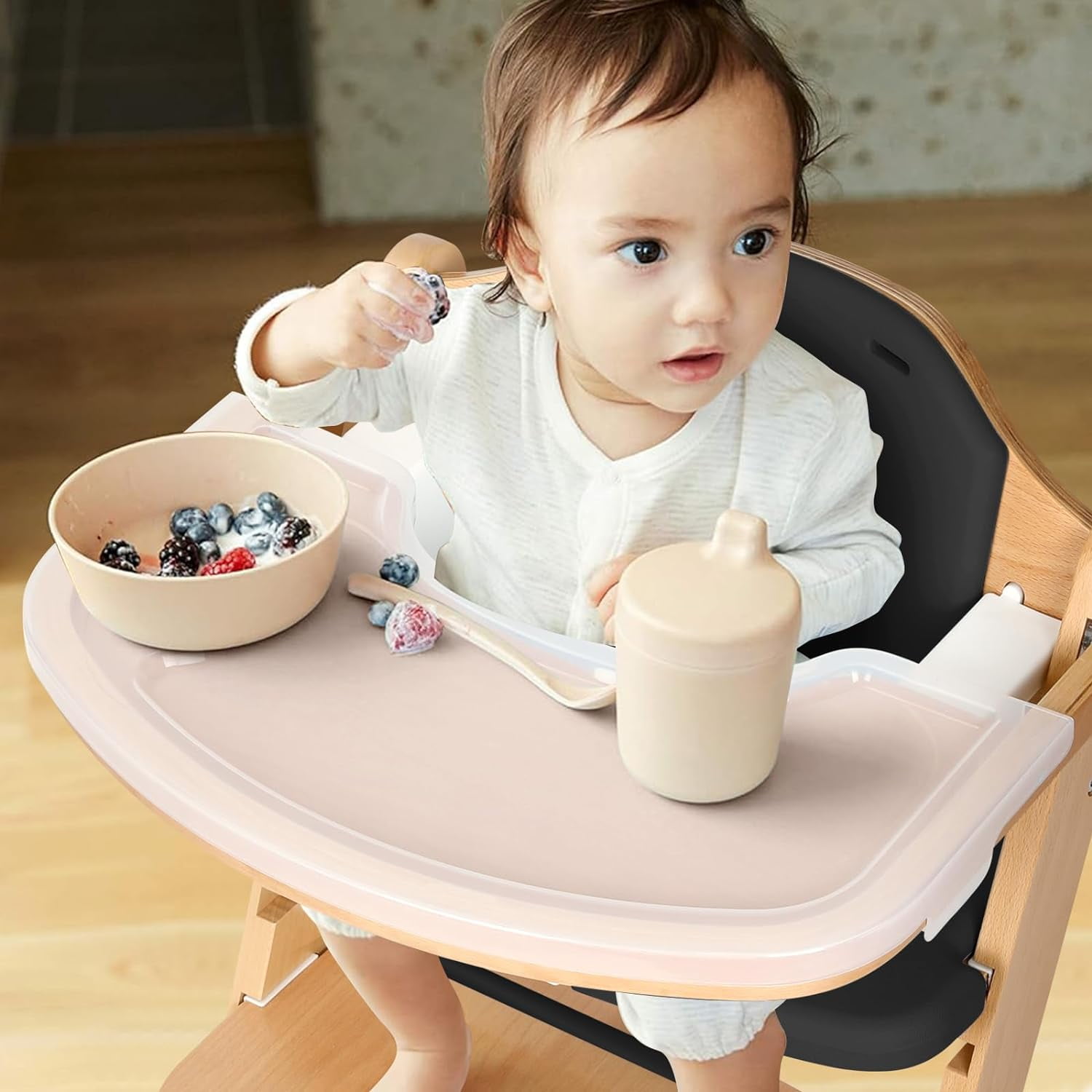 Cowiewie Wooden High Chair with 3 Tray, Toddler Feeding High Chair, 8 Height Adjustments, with Black Cushion and Harness