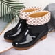 thumbnail image 1 of Botas de lluvia para mujer, antideslizantes, cortas, con punta redonda, de PVC y acolchado negro, talla 39, 1 of 5
