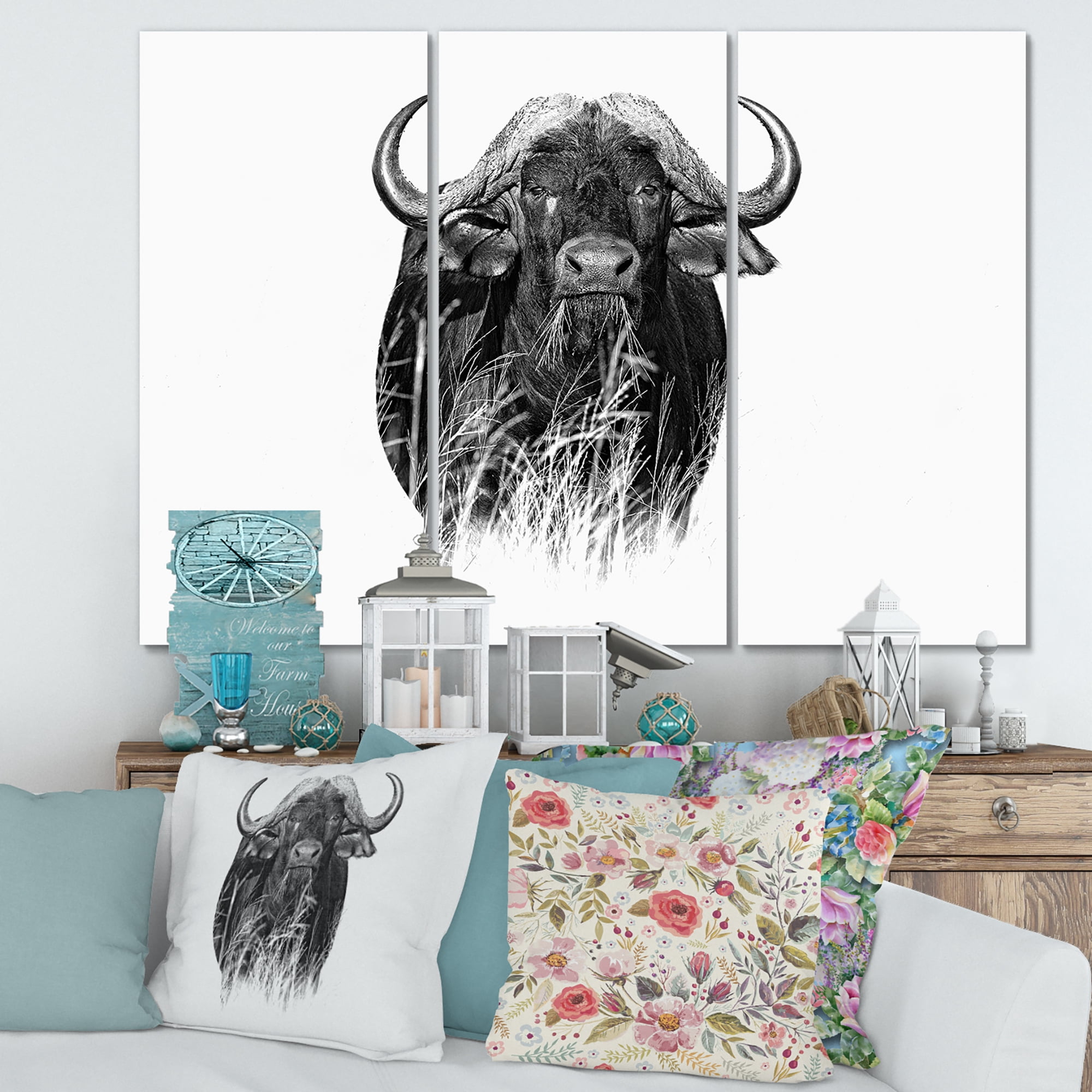 Designart ' Black and White Portrait Of Buffalo IV ' Farmhouse Canvas Wall Art Print